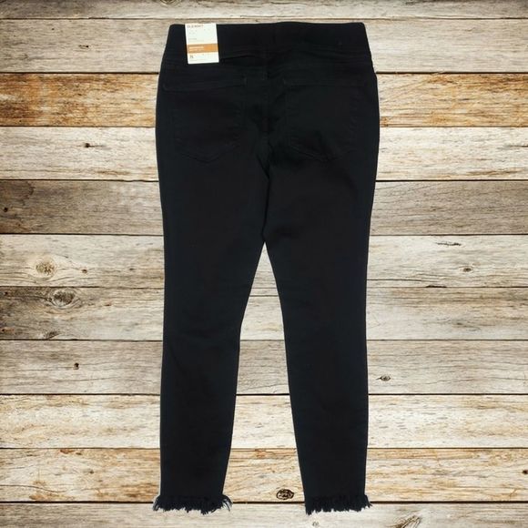 NWT OLD NAVY ROCKSTAR JEANS - Picture 7 of 8